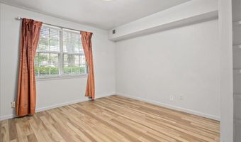 2833 S WAKEFIELD St C, Arlington, VA 22206