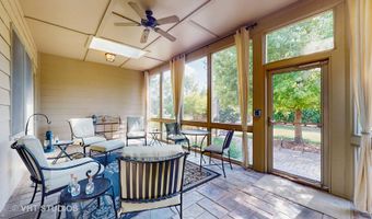 870 Legacy Rdg, Algonquin, IL 60102