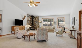 45241 Dillon Dr, Ahwahnee, CA 93601