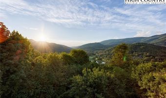 169 Goldfinch Ct, Banner Elk, NC 28604