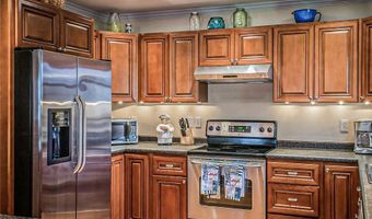 21 Annandale Ter, Newport, RI 02840
