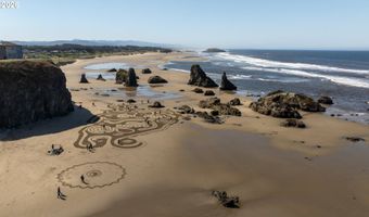 1950 BEACH LOOP Dr SW, Bandon, OR 97411