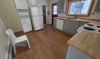31 Granite St, Barre, VT 05641