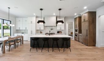 7805 CAYUGA Ave, Bethesda, MD 20817