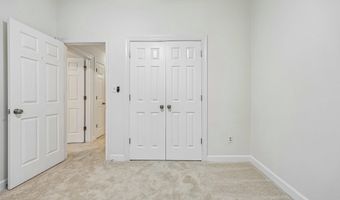 21208 HEDGEROW Ter, Ashburn, VA 20147