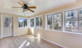 8908 GRANT St, Bethesda, MD 20817