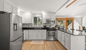 23 Eastwood Circuit, Boston, MA 02132