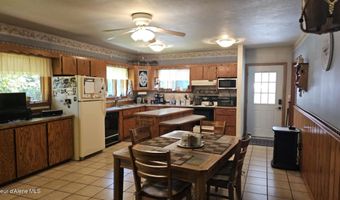 22902 E KING St, Cataldo, ID 83810