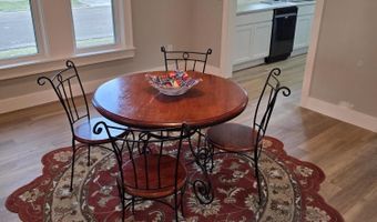 512 N 5th St, Amory, MS 38821