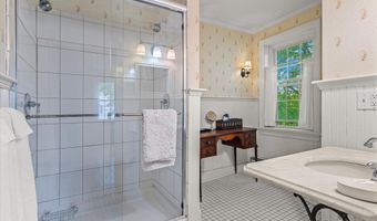 21 Main St, Bennington, VT 05257