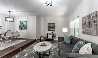 7910 PEYTON FOREST Trl, Annandale, VA 22003