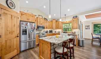 80 Parkland Dr, Blanchard, ID 83804