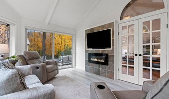 133 S PINE Ct, Appleton, WI 54914