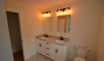 40 Tirrell Hill Rd, Bedford, NH 03110