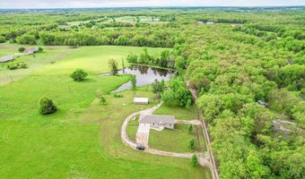 5704 County Road 262, Auxvasse, MO 65231