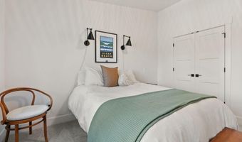 1185 NW Singleton Pl, Bend, OR 97703