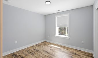 295 Coolidge Ave, Bayville, NJ 08721
