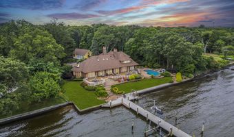 99 Holly Ln, Bayville, NJ 08721