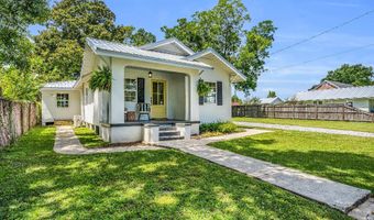 406 Easterbrook St, Bay St. Louis, MS 39520