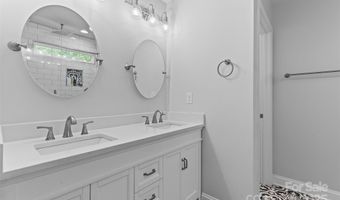 4405 Somerdale Ln, Charlotte, NC 28205