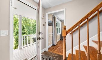36 Daniel Dr, North Kingstown, RI 02852