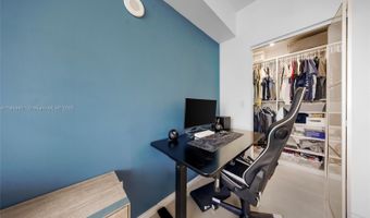 3030 NE 188th St 602, Aventura, FL 33180