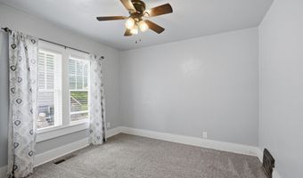 528 E 15th St, Baxter Springs, KS 66713