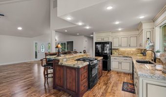 3175 NW Clubhouse Dr, Bend, OR 97703
