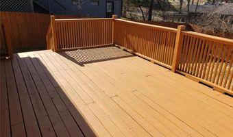 803 Clayworth Dr, Ballwin, MO 63011