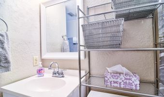 900 COVE CAY Dr 5A, Clearwater, FL 33760