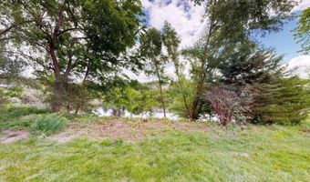 718 Peninsula Ct, Ann Arbor, MI 48105