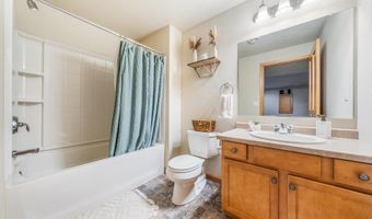 2184 W NOELLE Ln, Appleton, WI 54913