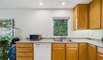 444 Tanglewood Rd, Arcata, CA 95521