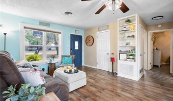 1307 W Palm Dr, Aransas Pass, TX 78336