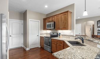 812 N Fairoaks Pl, Andover, KS 67002