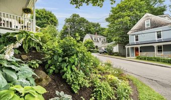 23 Commercial St, Belfast, ME 04915