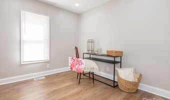 606 W Pine St, Blacksburg, SC 29702