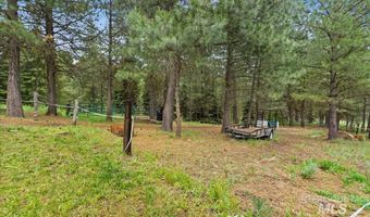29 Rising Ln, Cascade, ID 83611