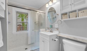 151 Alsace St, Bridgeport, CT 06604