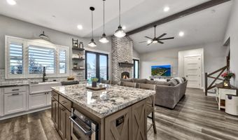 1409 Hunters Point Dr, Gardnerville, NV 89410