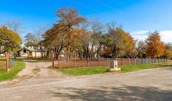 357 Whispering Oaks Dr, Adkins, TX 78101