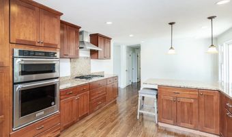 64 Princeton Ave, Andover, MA 01810