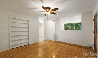 10 Botany View Ct, Asheville, NC 28805