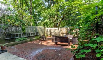 4932 SAUQUOIT Ln, Annandale, VA 22003