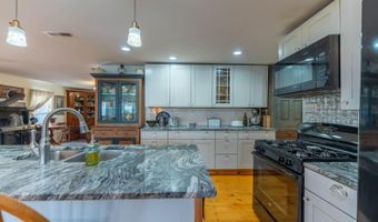 1351 State Hwy W, Ava, MO 65608