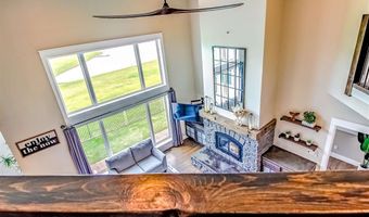 9174 207th Ave, Anamosa, IA 52205