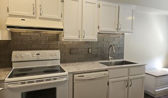 54 Deer Run 54, Bethel, CT 06801