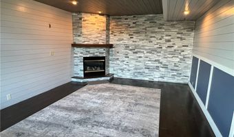 1804 Bartlett Ave, Altoona, WI 54720