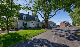 101 S 7TH St, Akron, PA 17501