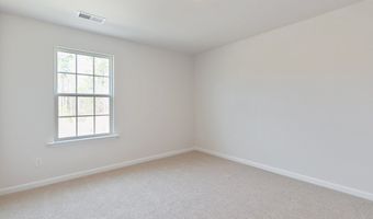 1040 Misty Creek Dr, Aberdeen, NC 28315